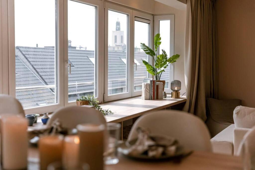 Juan - Stijlvol Appartement Met Uitzicht Op De Kaai Ostende Exterior foto